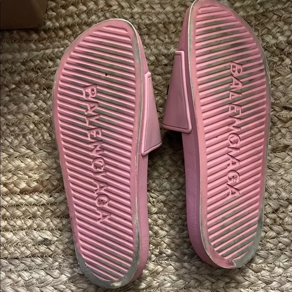 SOLD-Balenciaga Blush Pink Logo Slides - Picture 2 of 5